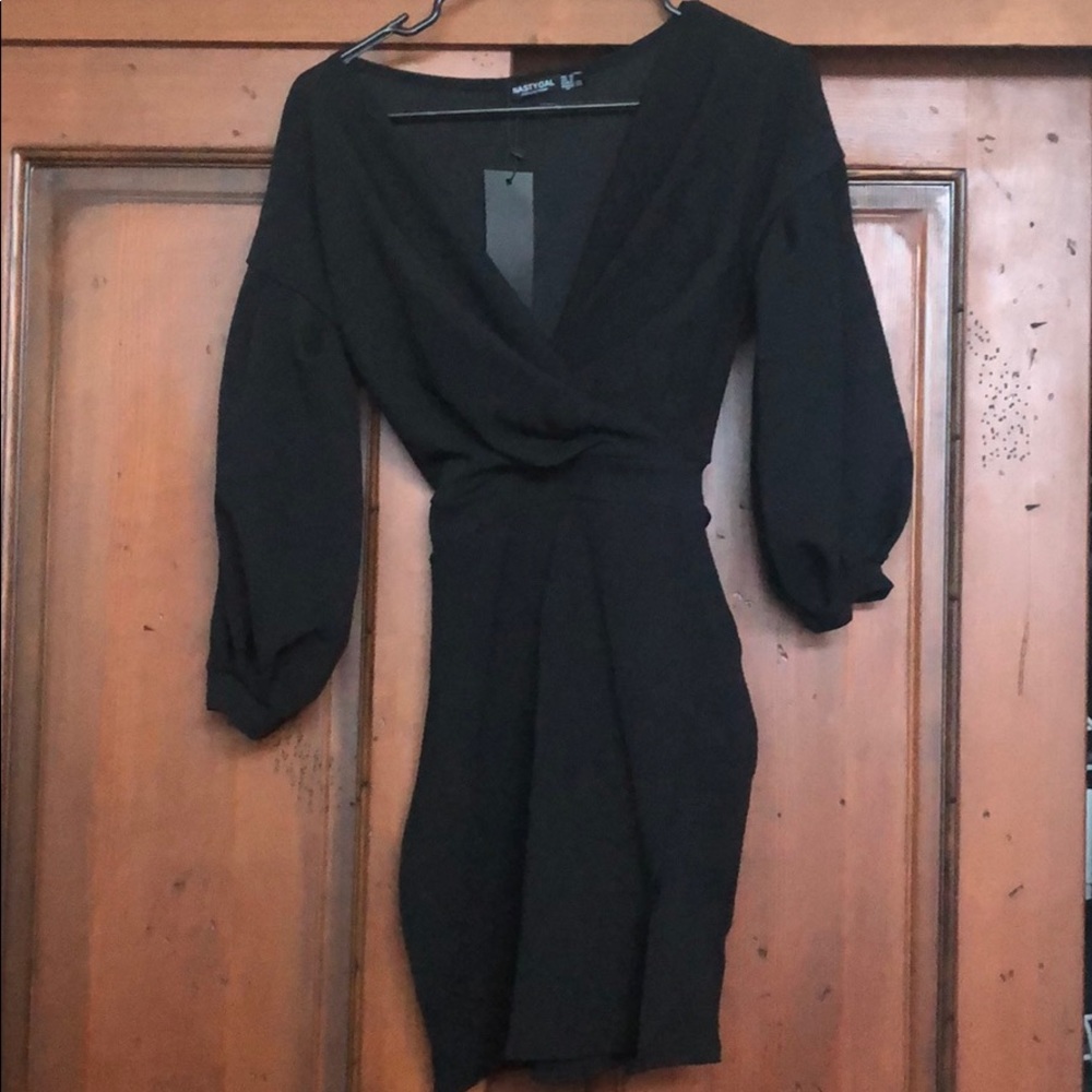 Black half sleeved nasty gal dress